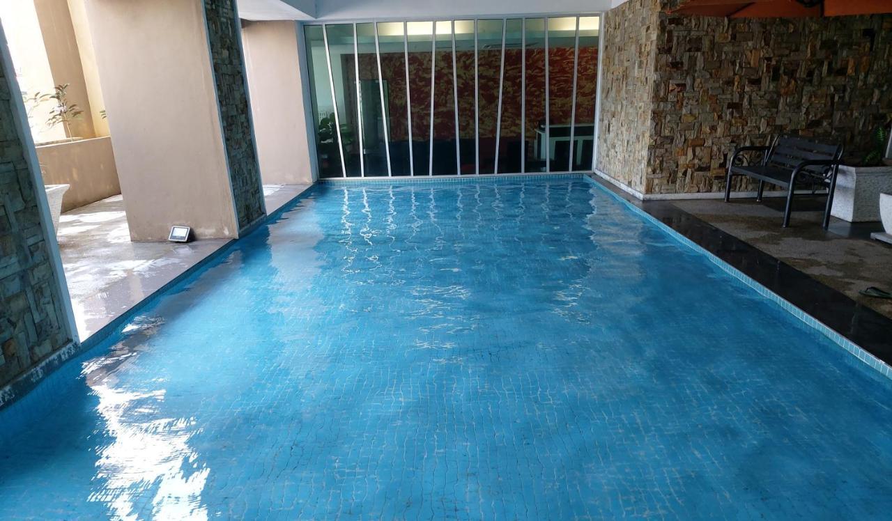 The Viana Apartment 1 コタバル エクステリア 写真