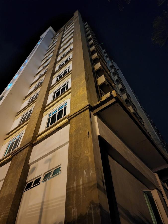 The Viana Apartment 1 コタバル エクステリア 写真